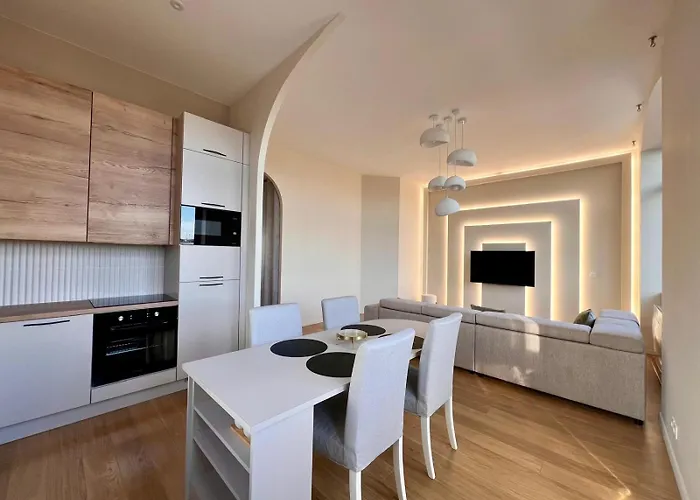 Apartment Spacieux Et Lumineux Aux Portes Du Coeur De *